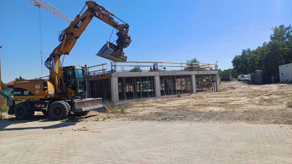 Vác – lakópark építés – gépi földmunka